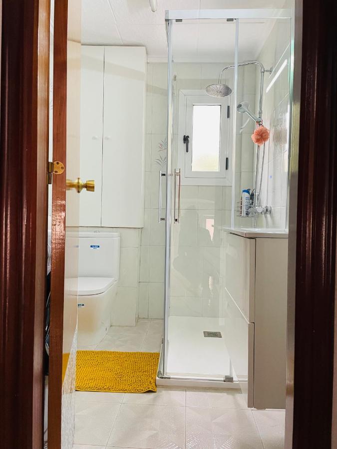 Cozy 2-Bedroom Serviced Apartment With Netflix Puerto de Sagunto Exterior photo
