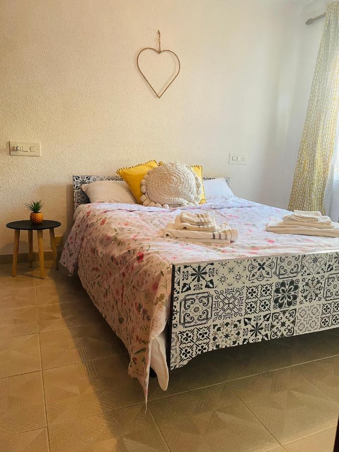 Cozy 2-Bedroom Serviced Apartment With Netflix Puerto de Sagunto Exterior photo