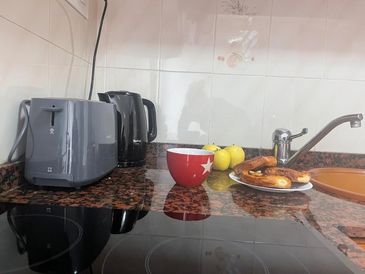 Cozy 2-Bedroom Serviced Apartment With Netflix Puerto de Sagunto Exterior photo