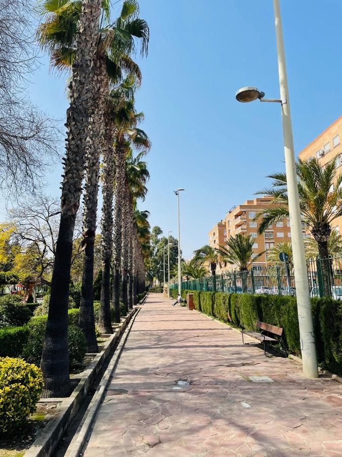 Cozy 2-Bedroom Serviced Apartment With Netflix Puerto de Sagunto Exterior photo